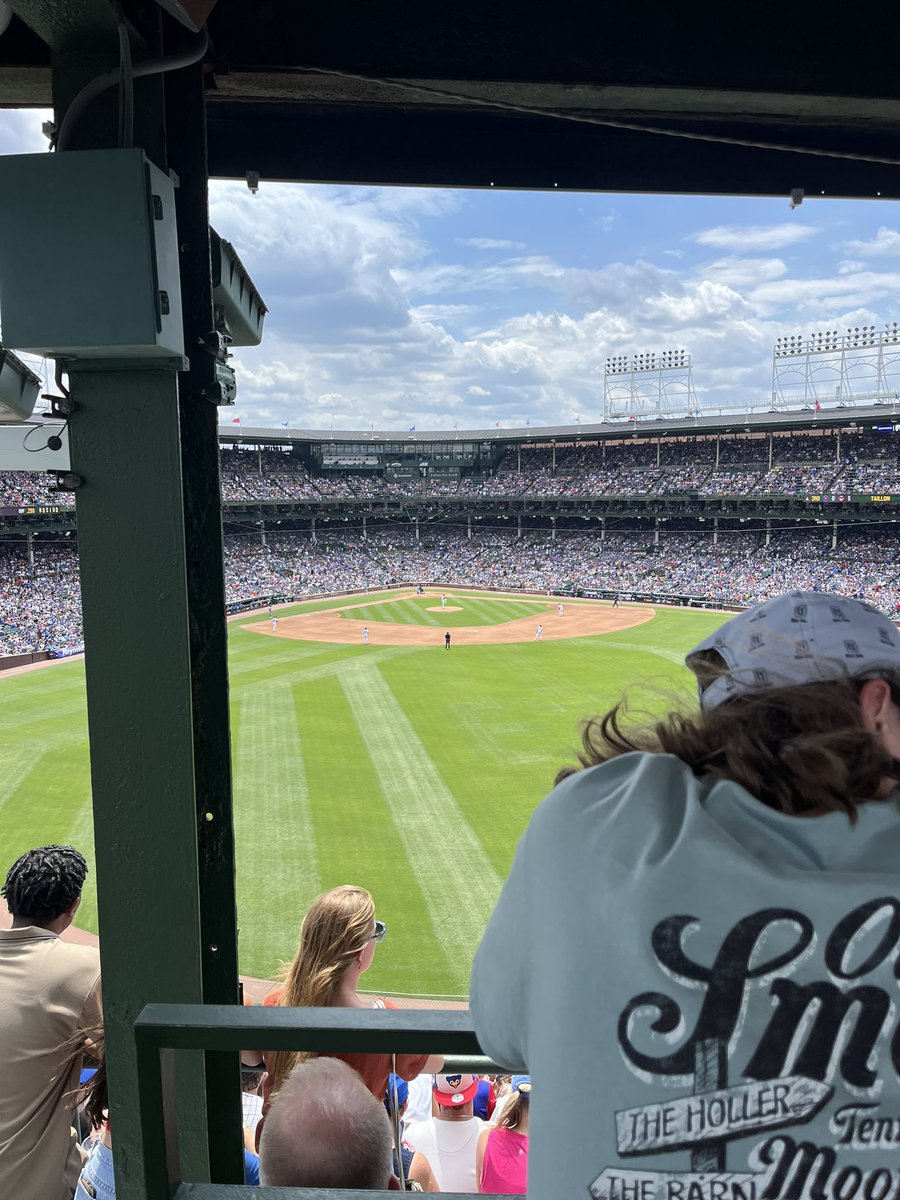 Open your eyes blue that’s a goddamn strike!