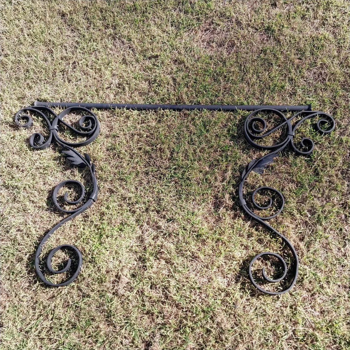 KyleThe13thwolf's tweet image. Call me a wizard for all yhe scrolls I've made
.
.
.
#scrollwork #wroughtiron #handforged #australianmade #handmade #blacksmith #blacksmithing #forge #forged #ironwork #victorian #gate #gatework #qld #qldmade #banister #stairs