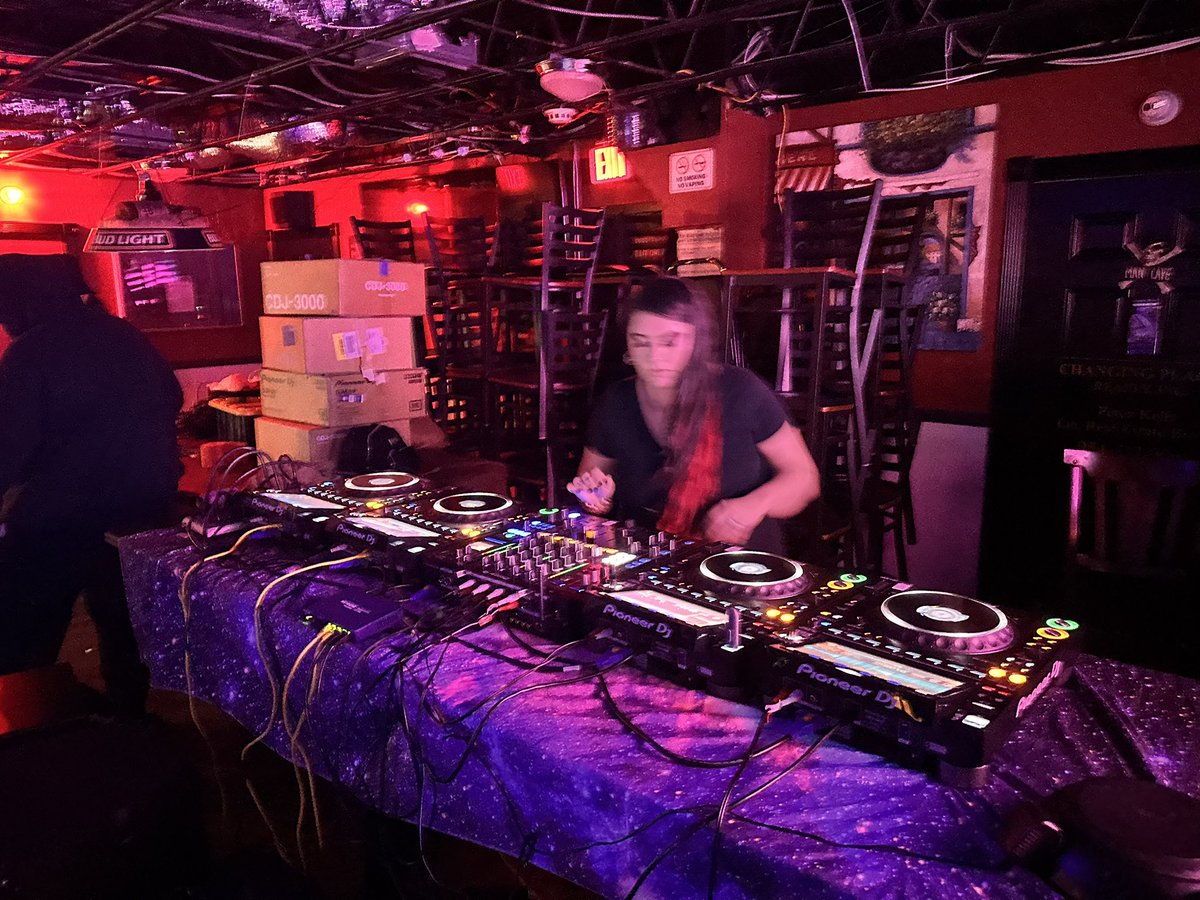 Dragonzblood_'s tweet photo. Last night, in Ft.Lauderdale π©Έπ©Έπ©Έ
#edm #riddim #dubs #cdjs #djpioneer
#pubdubs #florida #fyp #dubstep #djs #music #dragonzblood https://t.co/3Dcf9gUH51