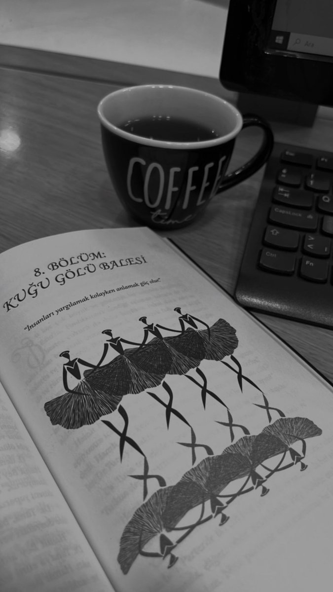 Cesaretten bir harf eksikliğinde esaret kelimesi ortaya çıkar. İnsan cesaretinden bir şey kaybettiği an korkularının esaretine düşer.#bütünkuzgunlarsiyahtır