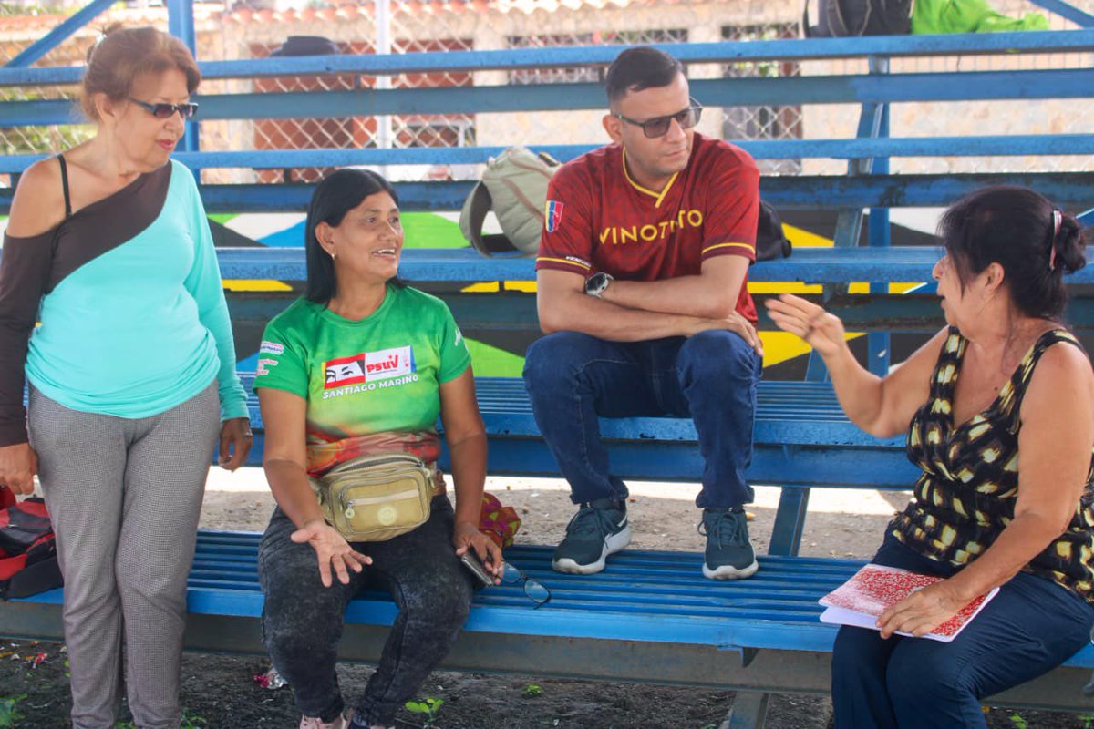 #22Jun A través de nuestro director general de desarrollo social <a href="/carlosvenott/">ℂ𝕒𝕣𝕝𝕠𝕤 𝔾𝕦𝕫𝕞𝕒́𝕟</a>, instruí poner en marcha en articulación con el Poder Popular e <a href="/INADEMAR1/">INADEMAR</a>, los trabajos de rehabilitación y embellecimiento de la cancha de usos múltiples de Arturo Michelena #CombatientesConNico