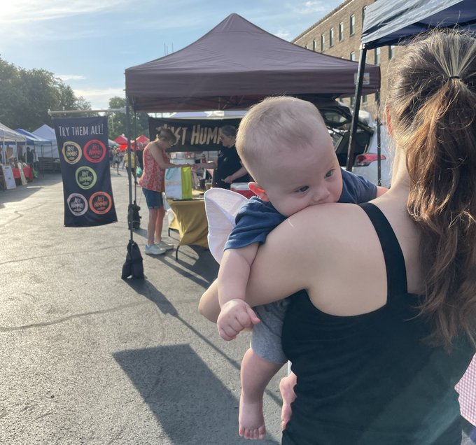 Trying out a good piece of shoulder while hitting the farmer&rsquo;s market. https://t.co/C12hk3O460