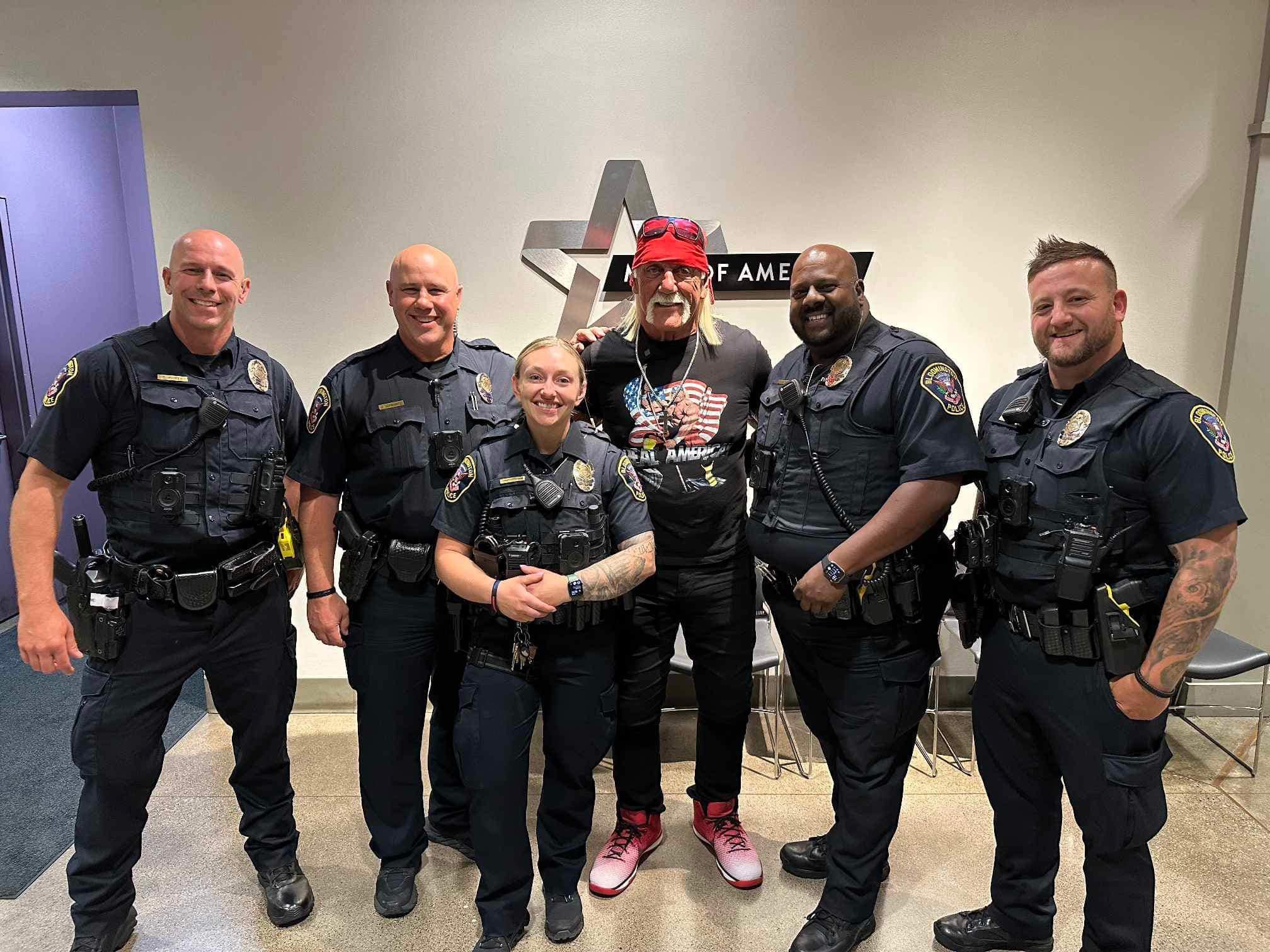 WCW/nWo on X: "Hulk Hogan X Bloomington Police Department, MN  https://t.co/DharMvc73W" / X
