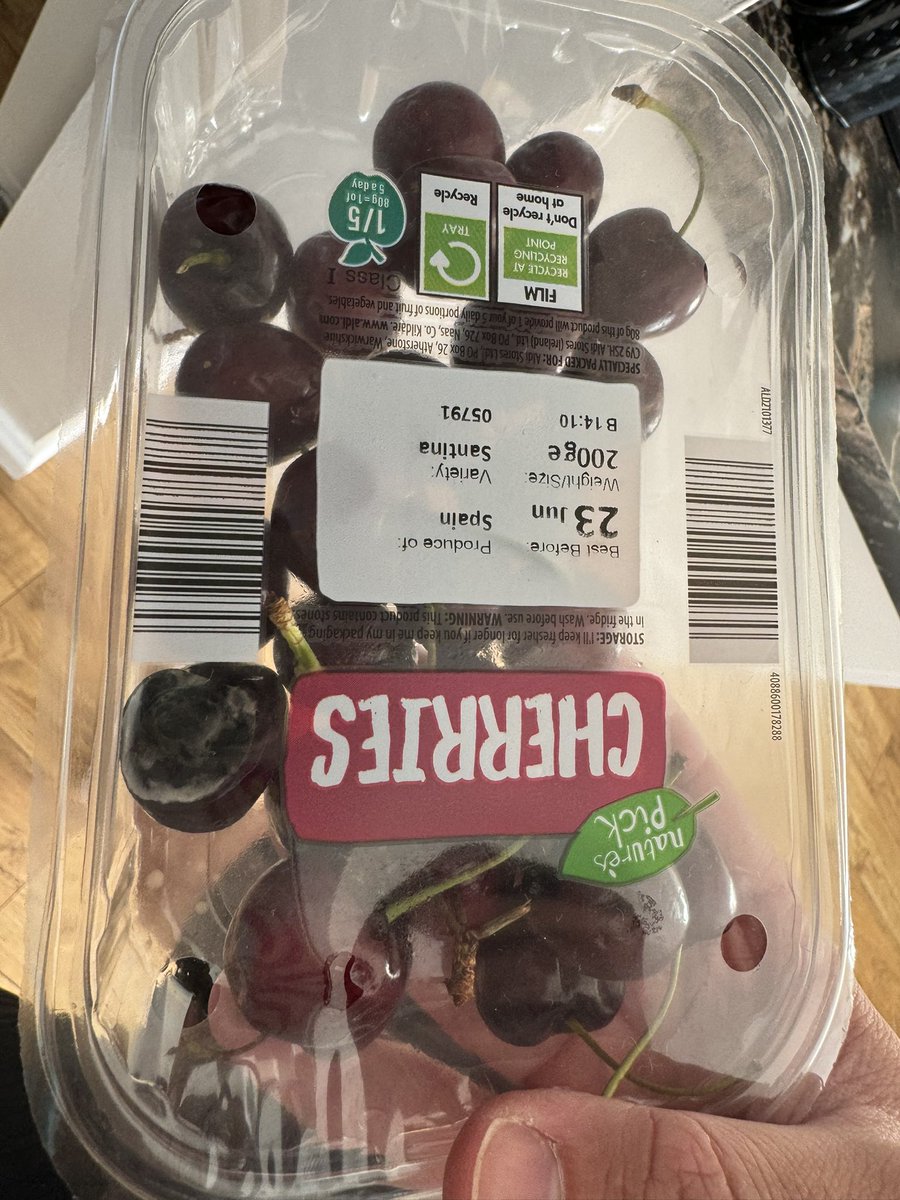 Only bought these today <a href="/AldiUK/">Aldi Stores UK</a> and they are mouldy