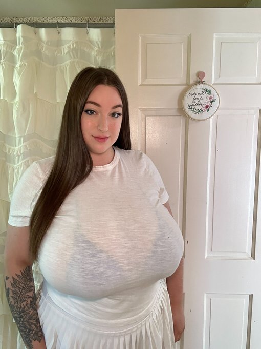 How&rsquo;s your Saturday? I just got back from the farmers market https://t.co/Uu1K6KqDA5