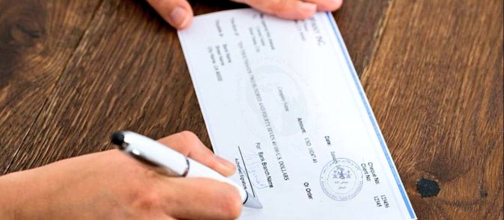 لقد تم إختيارك للمره الثانية 
ألف مبروك للفائز معنا اليوم 
 بمبلغ وقدرة 1000.000  ريال سعودي
 وعقبال المشاركين الليلة راح يكون في مسابقة سحب على  سيارة لكزس 🏎️
١-رتويت
٢- تابع <a href="/Almalyh13/">مريم العتيبي</a>
٣-تغريد ب (تم)
٤-أرسال إسمك ورقم جوالك خاص.