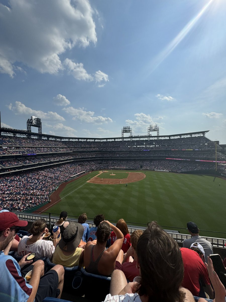bavinbdonnell's tweet photo. Cmon blue that was a strike https://t.co/M29XnGStG4