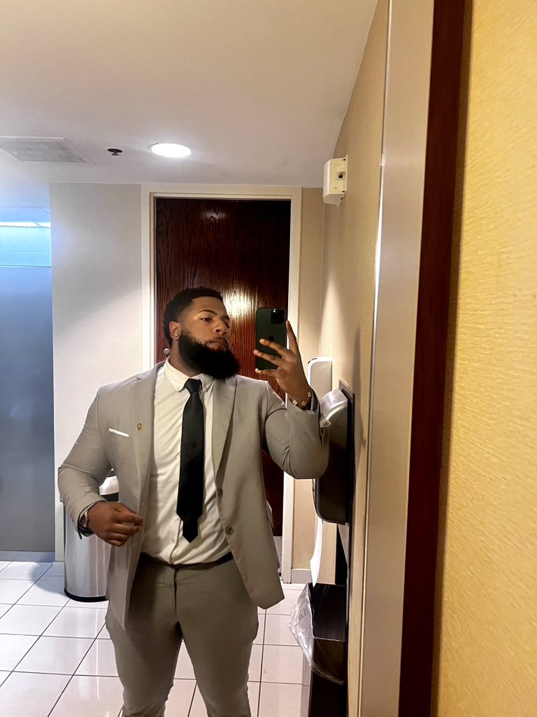 She know i get fly on the cleanup 🖇️