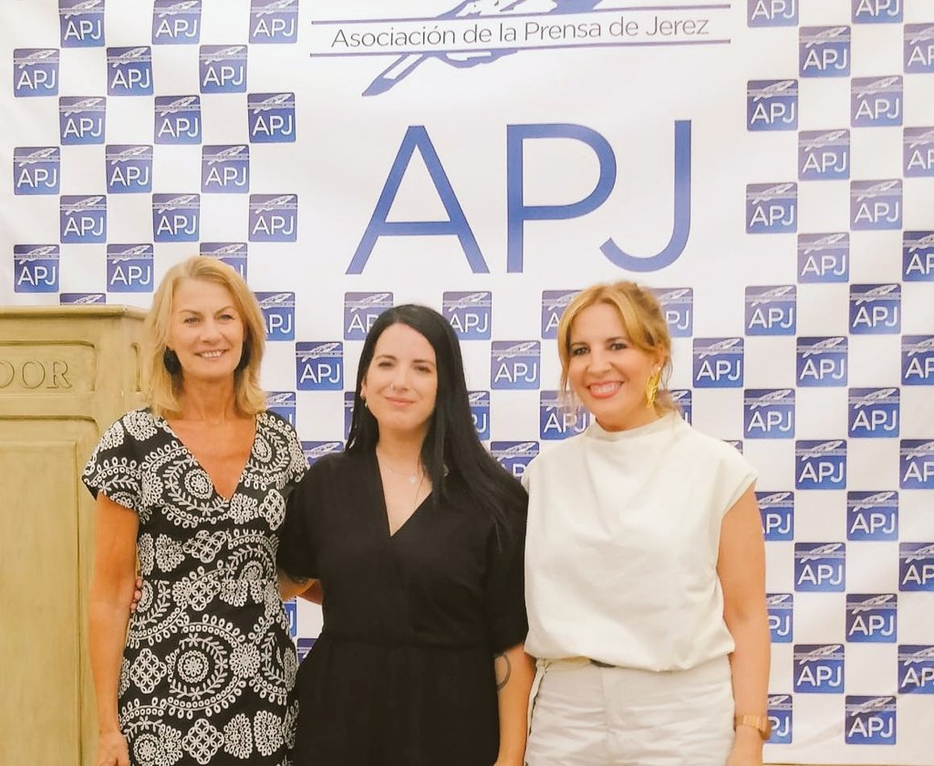APJ tweet media
