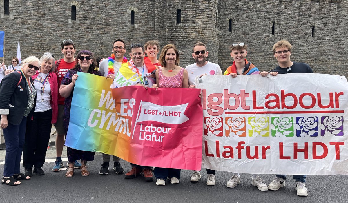 Wonderful to join fellow members of <a href="/LGBTLabour/">LGBT+ Labour</a> <a href="/LGBTLabourWales/">LGBT+ Labour Wales</a> our allies, and tens of thousands of others at the <a href="/PrideCymru/">Pride Cymru</a> parade in #Cardiff today!

A powerful demonstration that we are proud of all in our communities, and that the fight for #equality goes on. 🏴󠁧󠁢󠁷󠁬󠁳󠁿 ❤️ 🏳️‍🌈 🏳️‍⚧️