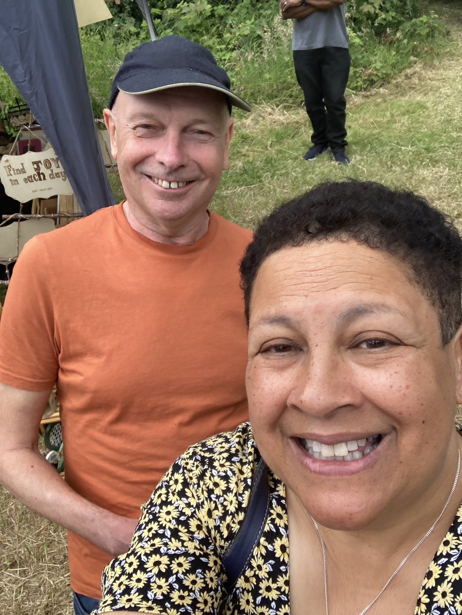 cherylmb28's tweet photo. Lovely afternoon at #forestfarmpeacegarden @coopuk good cause. Food, music , bee keeping , demonstrations,  crafts and lots and lots of cake!!!! https://t.co/Fr2wqyO6x9