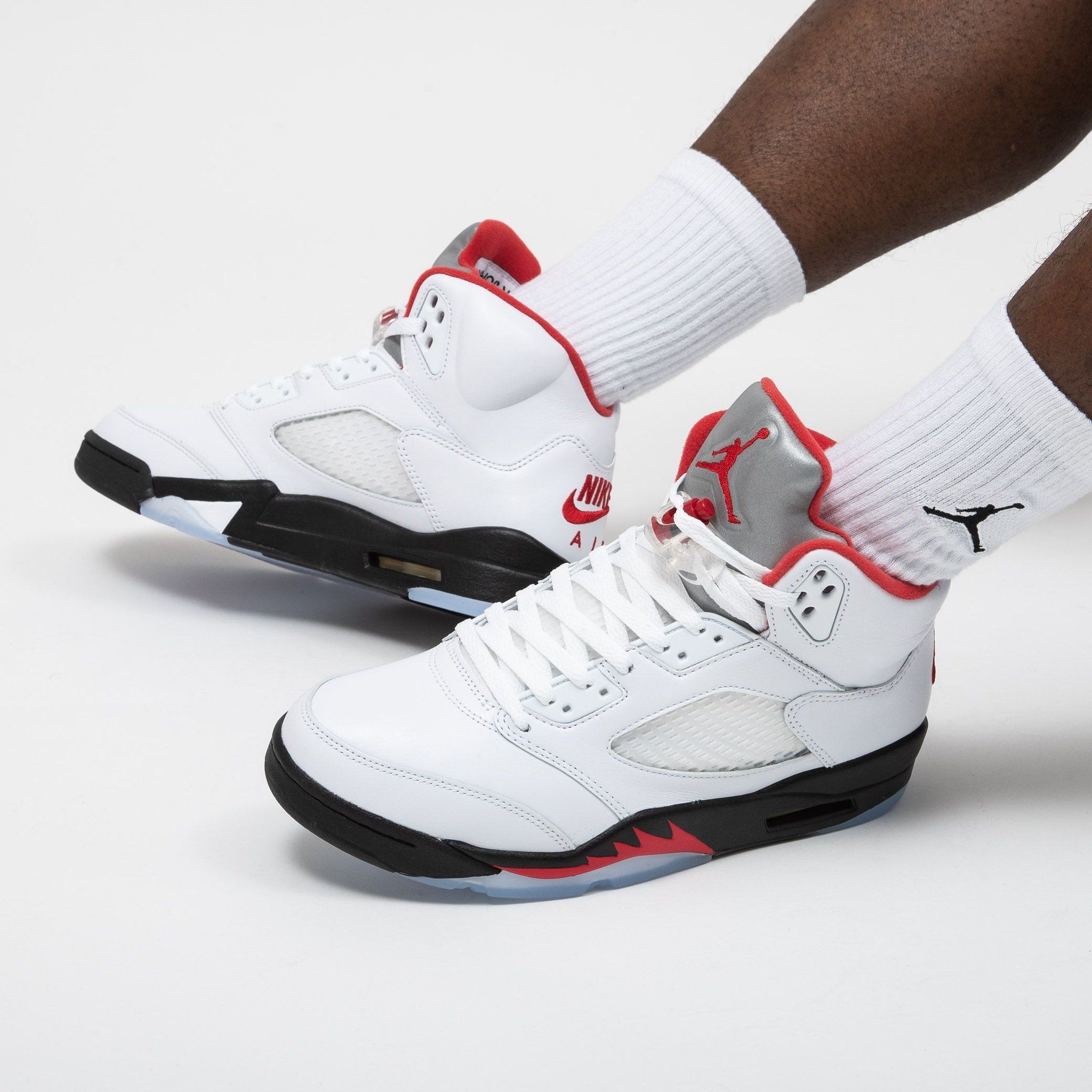 JustFreshKicks on X Air Jordan 5 Retro Fire Red Time to bring them back https t JNNXUyxbk4 X