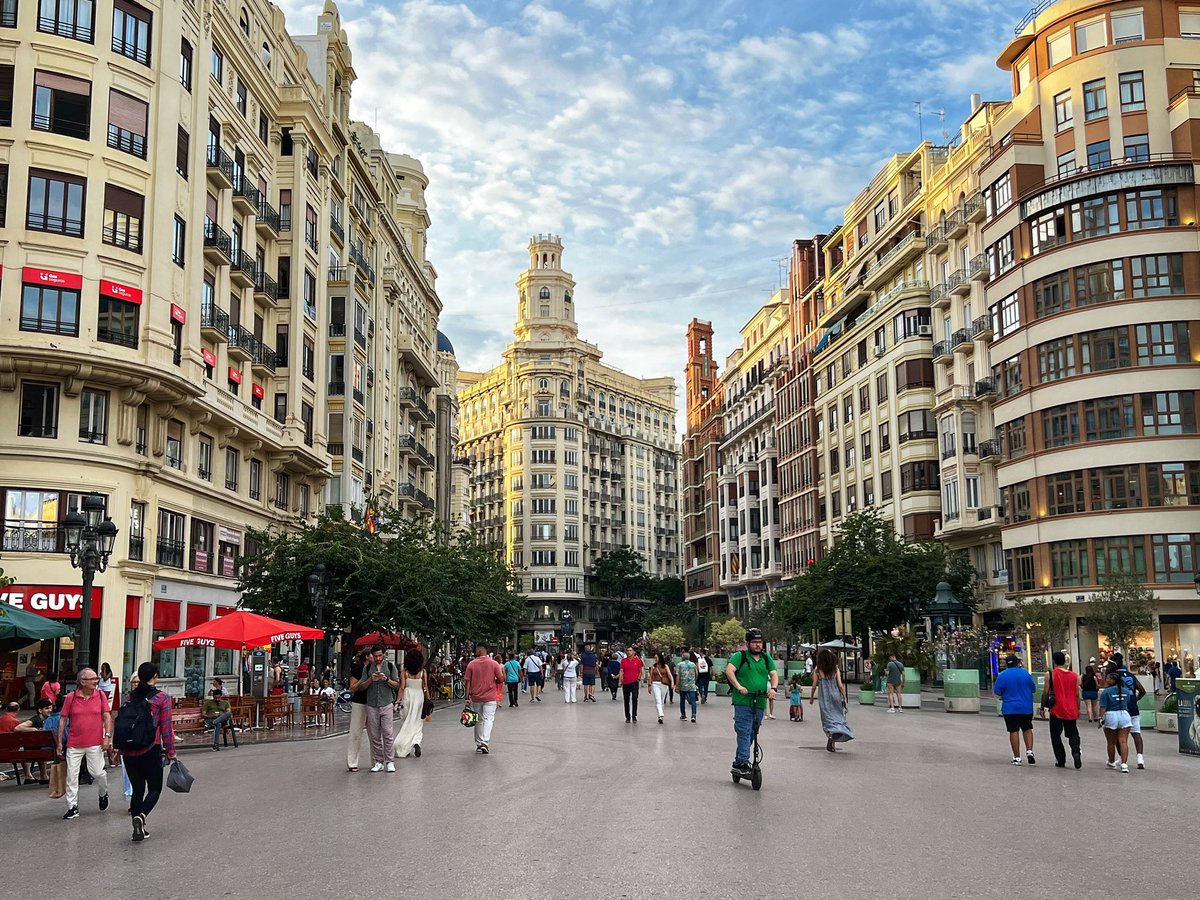 Not long ago, this street in Valencia was—say it with me—“choked full of cars.” Now it’s…anyone? Anyone…? “Pedestrianized.” It’s pedestrianized.