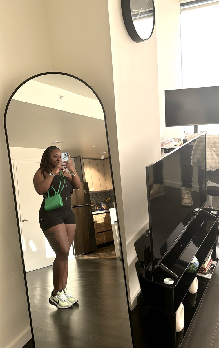 prxscxllv's tweet image. 💚