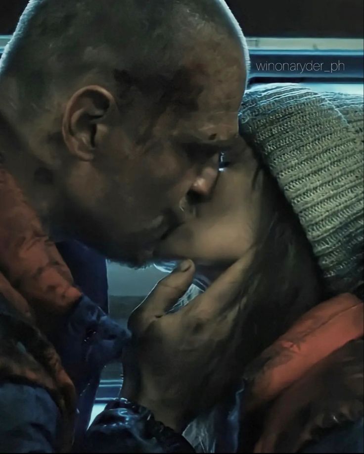 SuzeHopper1's tweet image. Happy #NationalKissingDay 💋😘 #Jopper #StrangerThings