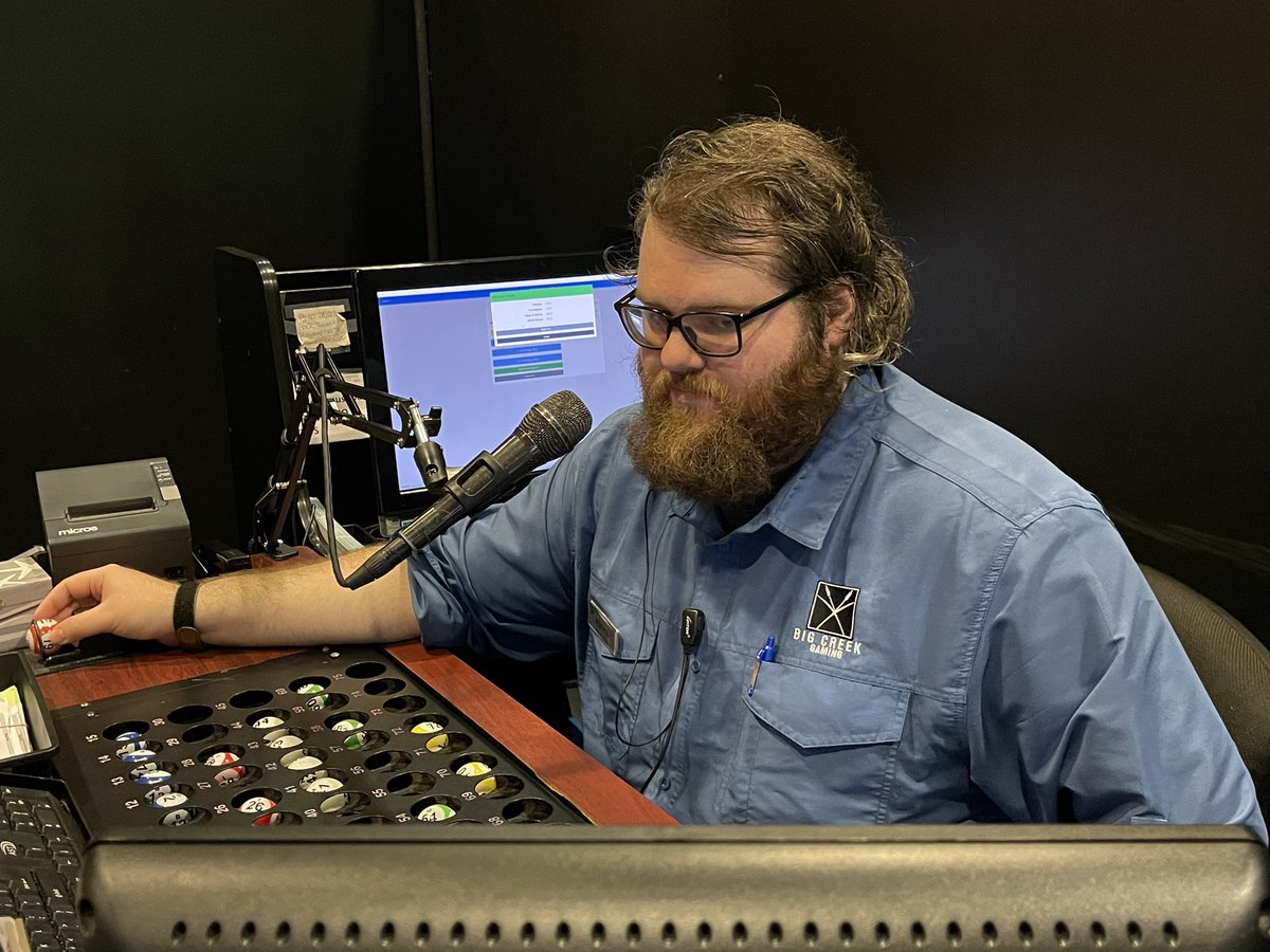 thecrossingal's tweet photo. Have you met Darren? He’s one of our standout Gaming Floor Ambassadors and does an amazing job calling bingo. Make sure you say hello to him when you’re in the building. #TheCrossingAtBigCreek #BigCreekGaming #BonusBingo #PlayWinRedeem #Cottonwood #Alabama https://t.co/ltHCQGpCQg