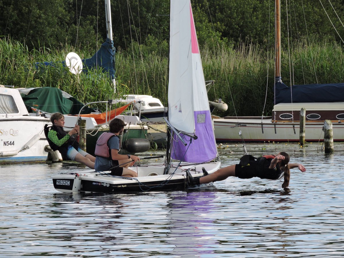 HorningSC's tweet photo. Tonight members enjoyed a very relaxed Sundown series on the river. Tomorrow sees a very exciting day -  we will be racing on the Broad in the morning, and in the afternoon the @threeriversrace will be on @BBCCountryfile (BBC One, 5.30pm) - don't miss it! https://t.co/LezGUKrZsL