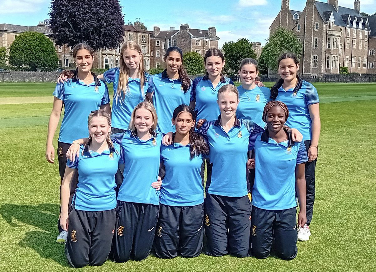 Congratulations to the Girls U15s for reaching finals day after beating Clifton College today. They will meet Ipswich School in the semi final at Merchant Taylor’s on Tuesday at 10.30am with the final being played at 2pm! An outstanding achievement for the team. #roadtofinals