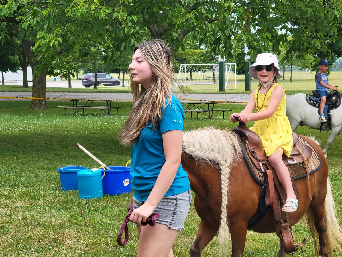 Célébrons en famille la Saint-Jean Baptiste! Un après-midi fun au club Ciociaro. Plusieurs jeux et activités amusantes en famille!