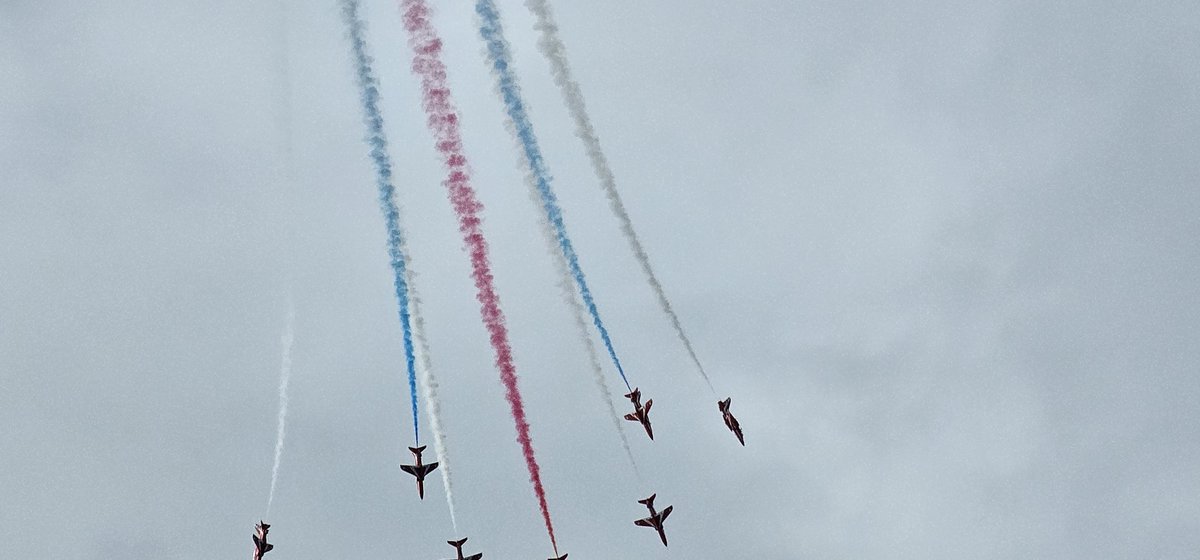 PeterheadLive's tweet photo. Today Red Arrows Display in Portsoy. 22.06.2024
#RedArrows #RedArrows2024 #RedArrowsPortsoy #RedArrowsDisplay
๐ท โ๐๐ฅ๐๐ฃ๐๐๐๐ ๐๐๐ง๐ https://t.co/cPiDe0Bdj5