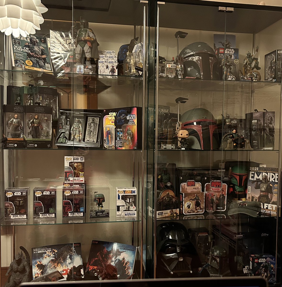 Omusubi_SW's tweet photo. Hi, #swtwt !
I'm a huge SW Buff in Japan🇯🇵
🔥BobaFett Collection🧋
🔥OG Mandalorian and Boba Fett (Mando chapter.15ver) Cosplay
↪︎my clan(@Mando_youngling )
🔥Toyphotograph📸
and more...
I can't wait #SWCE in2025!!!
Let's goooooooo!!!!!🇯🇵🪐
#スターウォーズ
#starwars https://t.co/iUx1vIPmbr