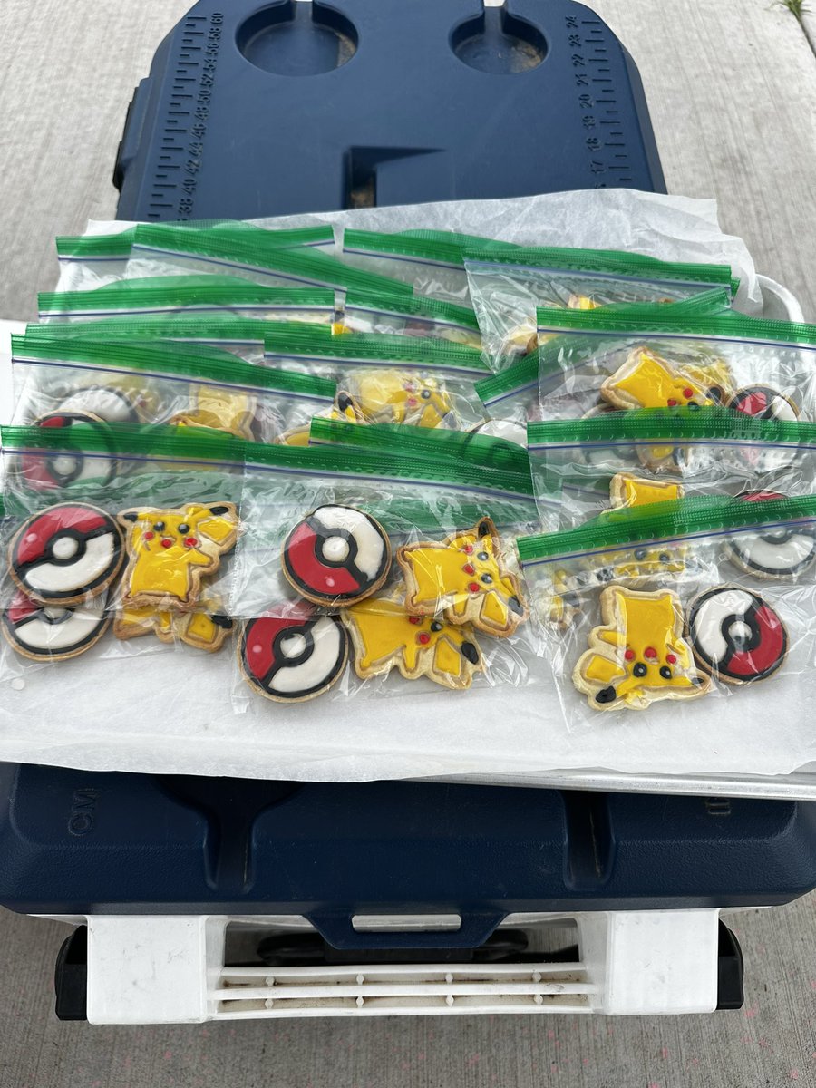 Old Town Pokémon Go has partnered with the City of Albuquerque for a movie night in the park tonight!!!! 

We’ve got Detective Pikachu, face painting, food trucks, TCG deck giveaways for the kids, and more!!