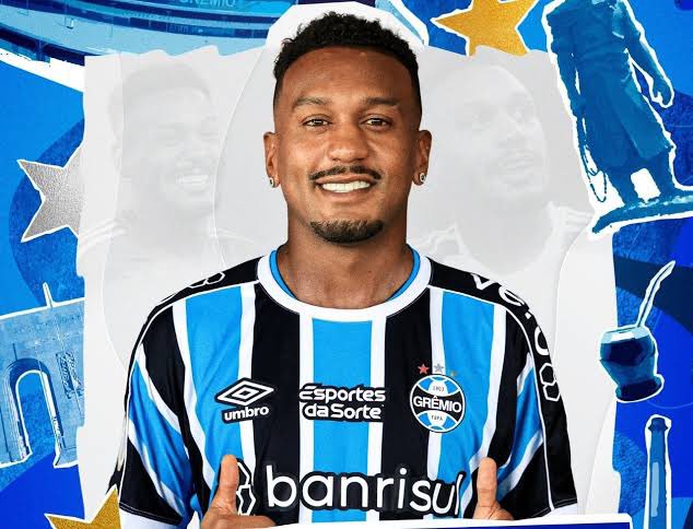 renatojuu2's tweet photo. Edenilson 100% de aproveitamento no Campeonato Brasileiro pelo grêmio🔥 

✅ 6 Jogos 
❌ 6 Derrotas https://t.co/nGDZGv1AH1