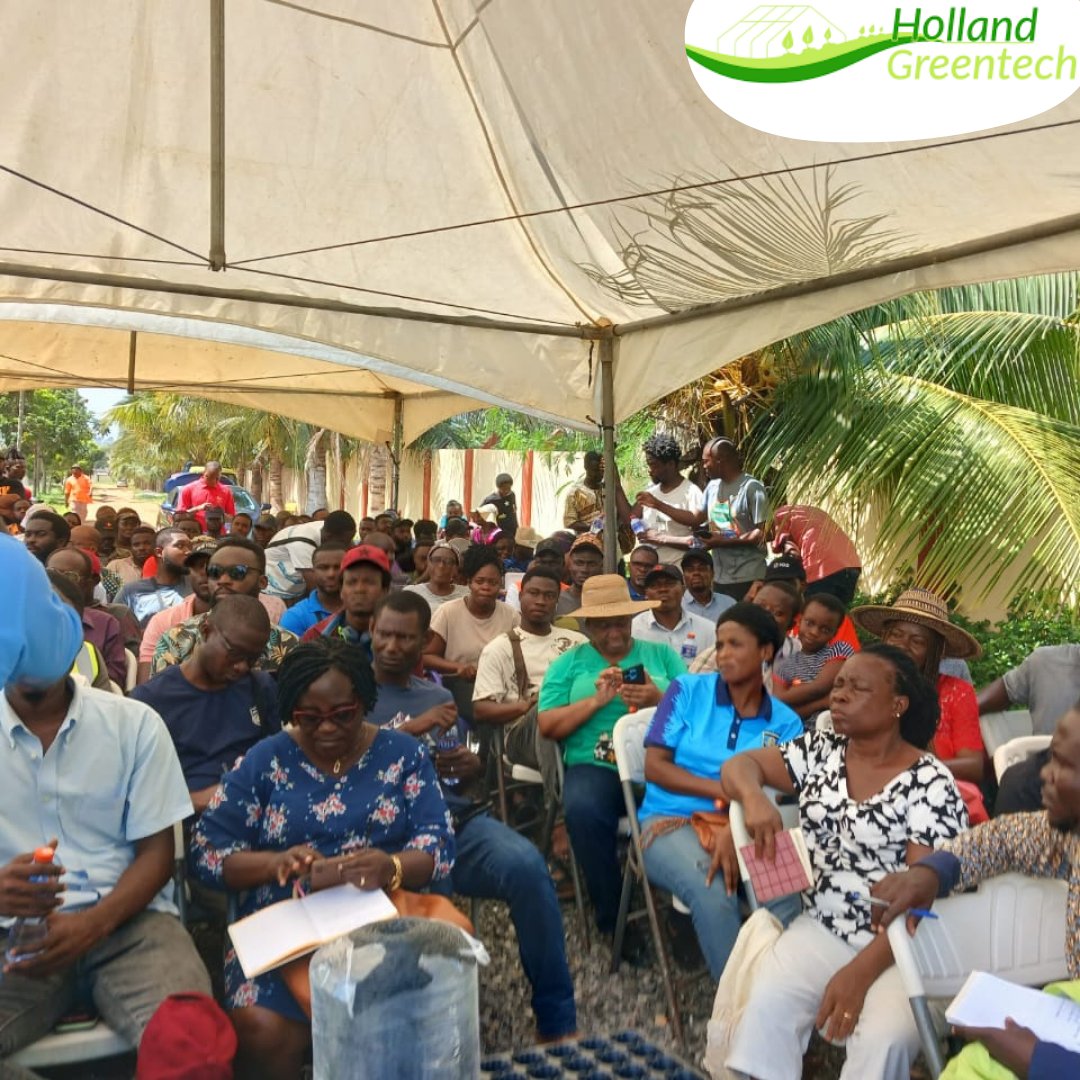 HGTGhana's tweet photo. Today, as part of the Adenta Community Garden Project, a free practical training session was organized by Holland Greentech in partnership with Defarmacist at the Fafraha Community Senior High School.
#hollandgreentechghana
#defarmacist
#NLAdentanCommunityGarden https://t.co/8vPvaSMN9X