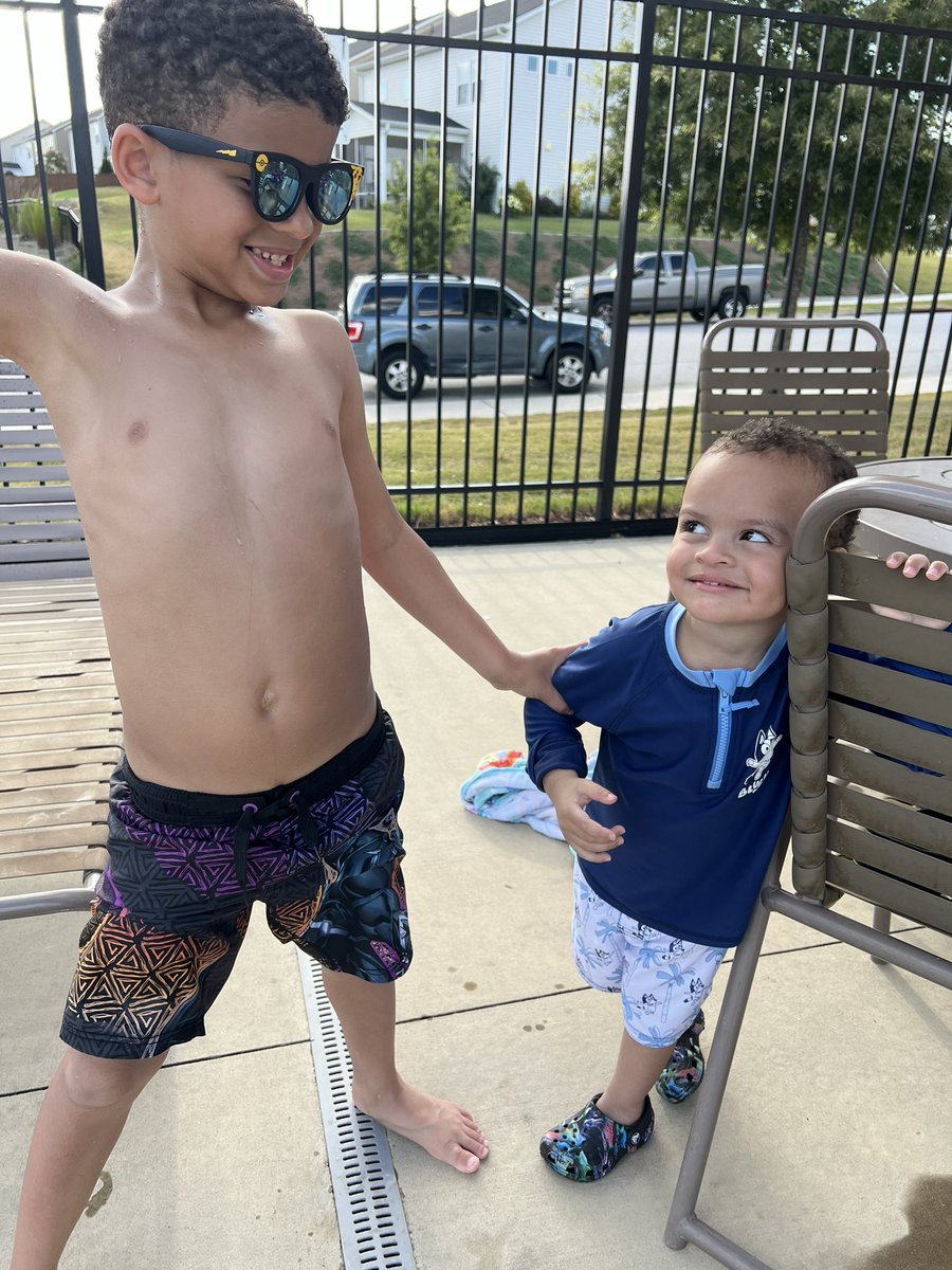 hulkswag85's tweet photo. The beige bandits needed to brown up today. Lol
Saturdays are for the boys! #pooldaddy https://t.co/2VidfX5vAP