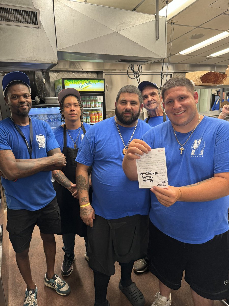 President Trumps $500 tip at the diner in Philadelphia with the inscription “No Tax on Tips”

LFG! #MAGA