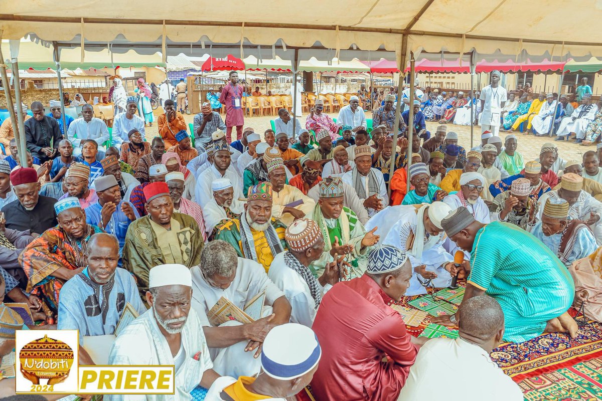 NDobiti's tweet photo. Les festivités de la fête N’DOBITI ont débuté ce vendredi 21 juin par une prière collective sur l'esplanade de la Mosquée centrale de Tchamba, marquant ainsi le lancement des réjouissances. 

#Tchamba 🇹🇬
#Ndobiti2024
#Kasselem https://t.co/5dBFoKCTTV