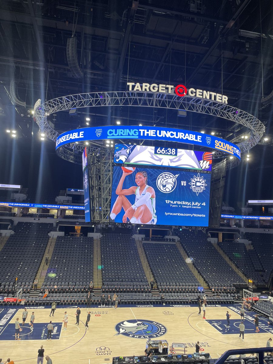 The homestand at Target Center wraps up tonight as the 12-3 Lynx welcome in the Phoenix Mercury.

Tip-off is at 7:00 CT. Listen live on <a href="/KFAN1003/">KFAN1003</a> and the <a href="/iHeartRadio/">iHeartRadio</a>/<a href="/minnesotalynx/">Minnesota Lynx</a> app! 

#lynxrecognize #wnba