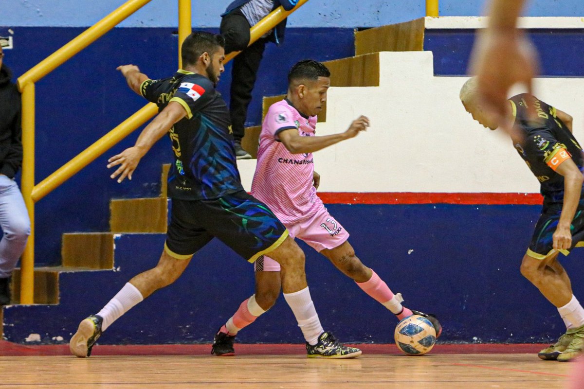 LNFPanama's tweet photo. Postales del primer tiempo entre CD Milenio Panamá Oeste vs Fc Panamá Norte.

#TodosSomosLNF https://t.co/NqzviJ2UFR