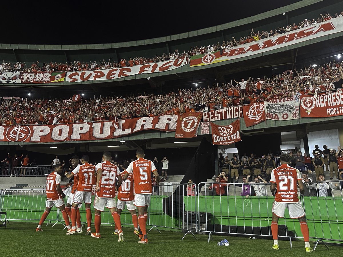 Torcida única.

📸 <a href="/MaxPeixoto91/">Max Peixoto 📸🇦🇹</a>