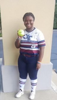 Give it up for our girl, Pink, with her 1st homerun! It was a monster too! Way to go kid! #ShockerProud <a href="/AiyhanaR26/">Aiyhana Rollins</a>