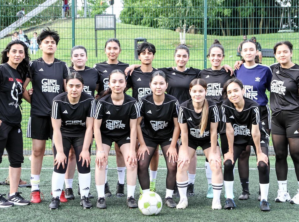 Yesterday, we celebrated Refugee Week with a football game, honoring refugees resilience and supporting Afghan sisters banned from education and sports.
Despite losing the right to represent Afghanistan 🇦🇫, we'll keep raising our voices. Proud to coach my team toward big goals.