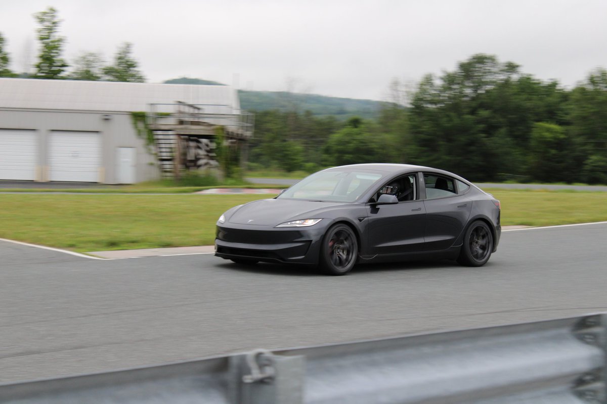 MountainPassEV's tweet photo. 2024 Model 3 Performance development is going swimmingly.
But what really matters is how good these cars look on track with decent ride heights and wheel fitment.
#tesla #highland #model3performance #model3 #neverstoptuning https://t.co/BlBxZ4K89h