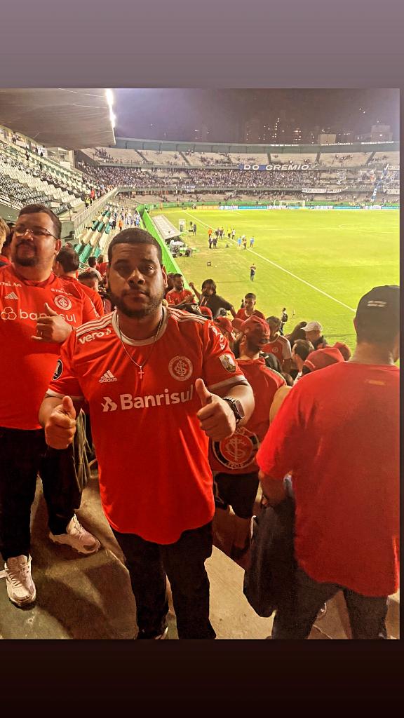 Não conte história, faça parte dela.
greNAL 442 copado 🇦🇹🇦🇹