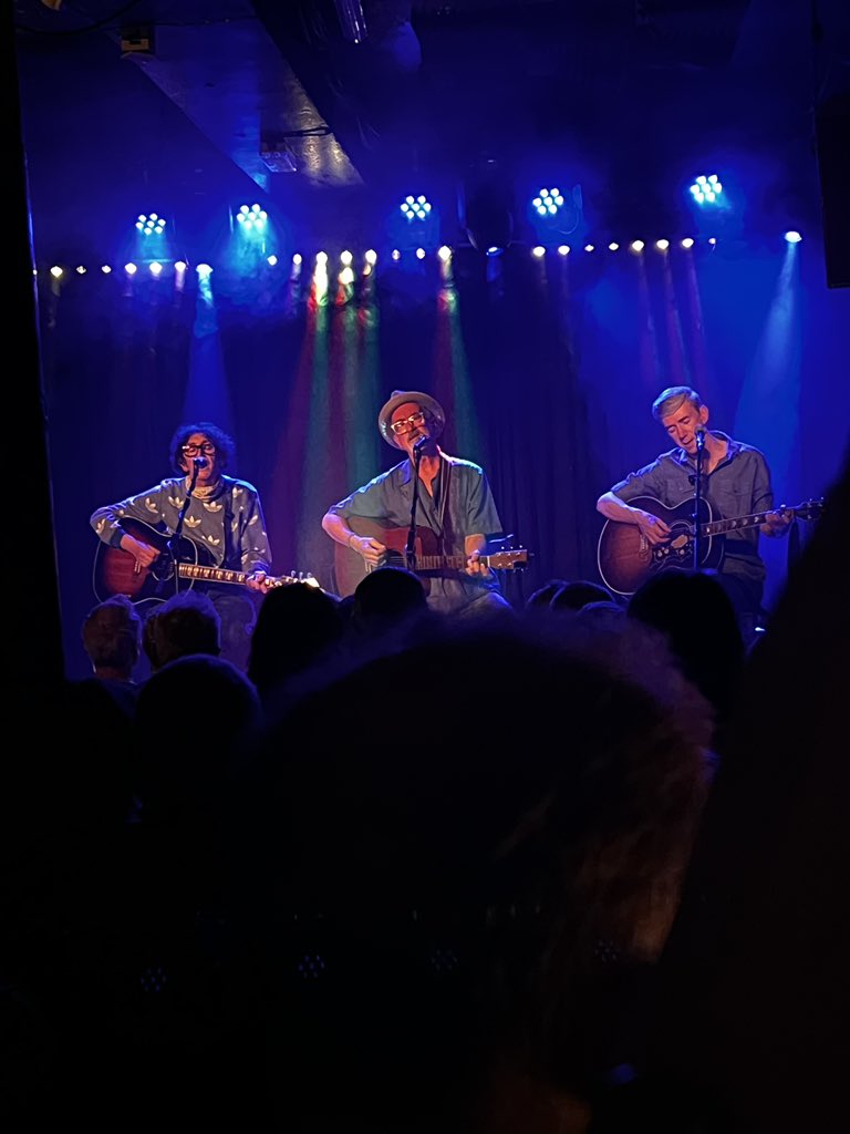 Secret Coast Song (@secretcoastsong) on Twitter photo A special night for The Bluebells return to London. <a href="/jamthrawn/">James Grant</a> standing in for <a href="/dvdmcc/">@dvdmcc</a>. <a href="/urbancrofter62/">ken mccluskey</a> in great voice. <a href="/R0Poem/">ROPoem</a> with a big smile on his face all night . Brilliant guest slot from Helen O’Hara on violin. Star studded crowd <a href="/LadyHelene1967/">Lisa</a> <a href="/claregrogan2/">Clare Grogan</a> A special night for The Bluebells return to London. <a href="/jamthrawn/">James Grant</a> standing in for <a href="/dvdmcc/">@dvdmcc</a>. <a href="/urbancrofter62/">ken mccluskey</a> in great voice. <a href="/R0Poem/">ROPoem</a> with a big smile on his face all night . Brilliant guest slot from Helen O’Hara on violin. Star studded crowd <a href="/LadyHelene1967/">Lisa</a> <a href="/claregrogan2/">Clare Grogan</a>