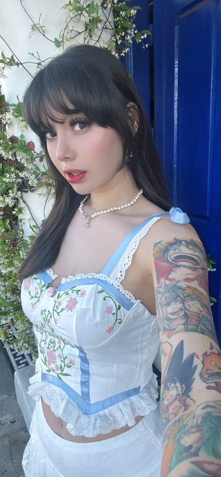 I&rsquo;m substitute streaming https://t.co/VzYGGn55RZ