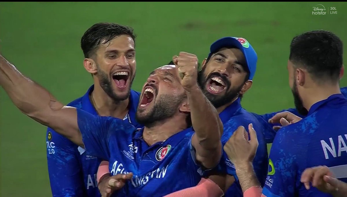 pkjaat123's tweet photo. History created by Afghanistan in St. Lucia.

They took the revenge from Australia. What a win for the boys 🔥
#AUSvsAFG #revenge #kangladesh #Australia #Afghanistan #Aussies #Gulbadin https://t.co/OF1vHM33OX
