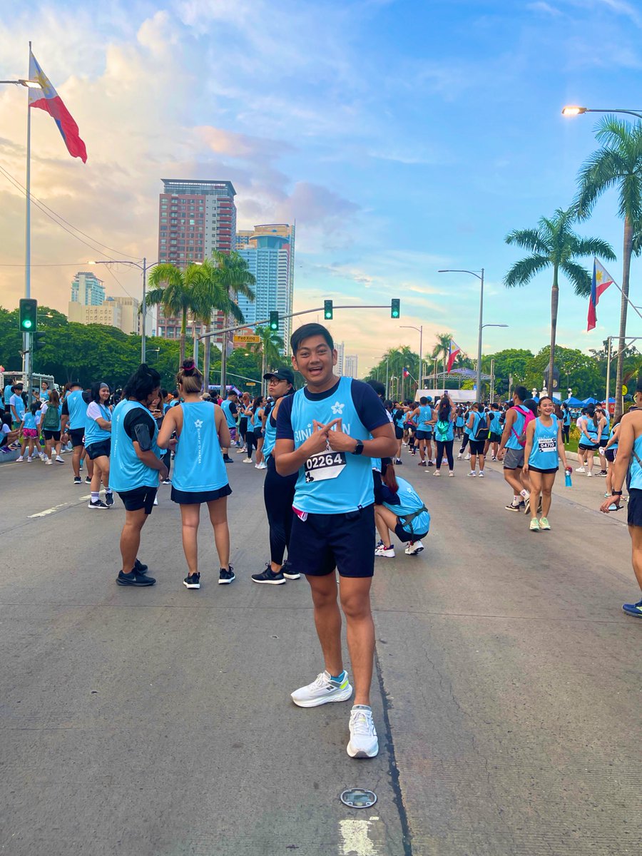 brwinfsc's tweet photo. When your Running Era 🏃🏻 met your FanBoy Era 🌸 😅 #Bini #BiniRun

PS. Thank you bloom kuya # 3580 for offering to take a photo of me 😅 https://t.co/e47VUydzi5