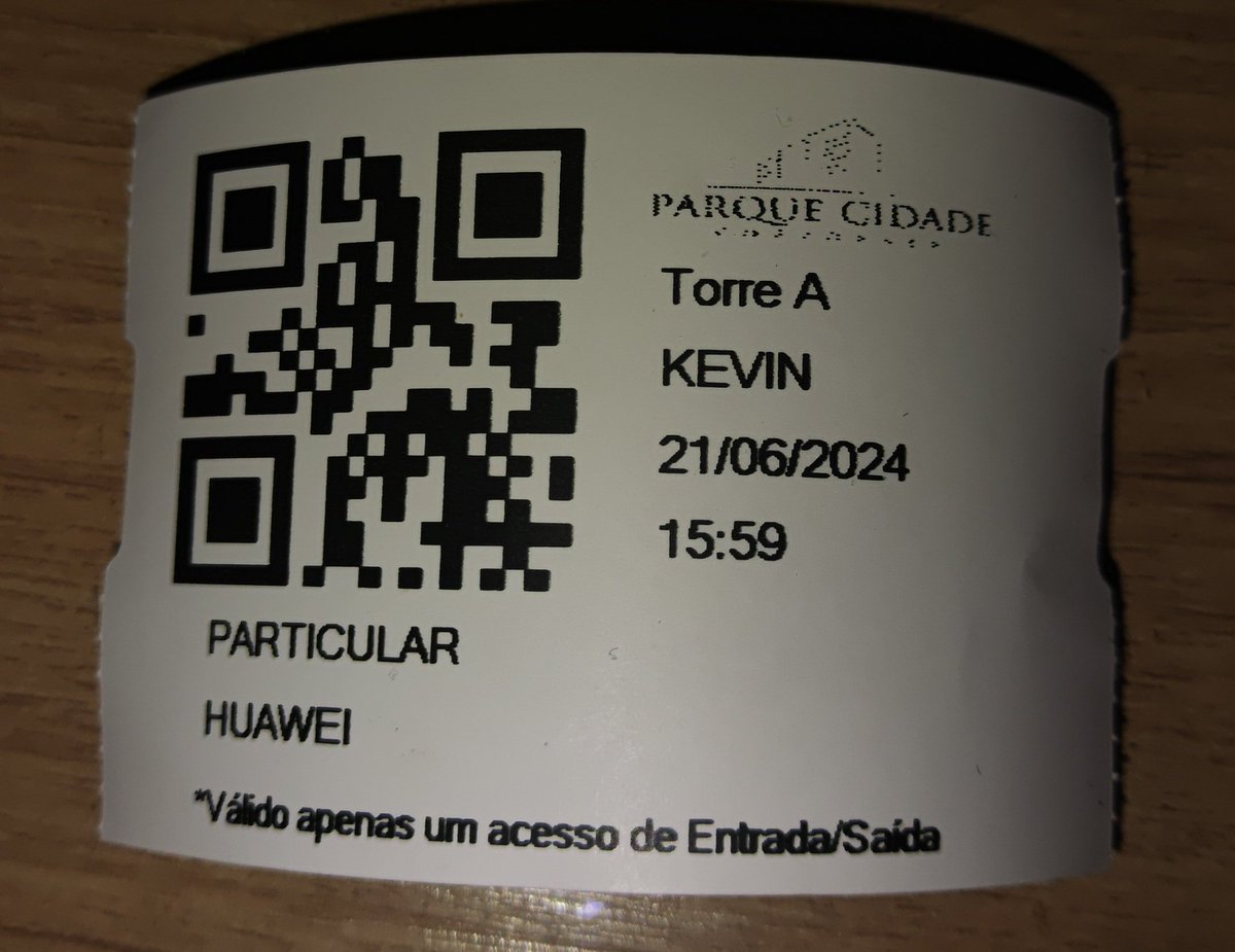 kevizh's tweet photo. Anteontem pisei na Huawei para uma entrevista, já estou satisfeito kkkkkkkkk. https://t.co/2aNwlnAObO
