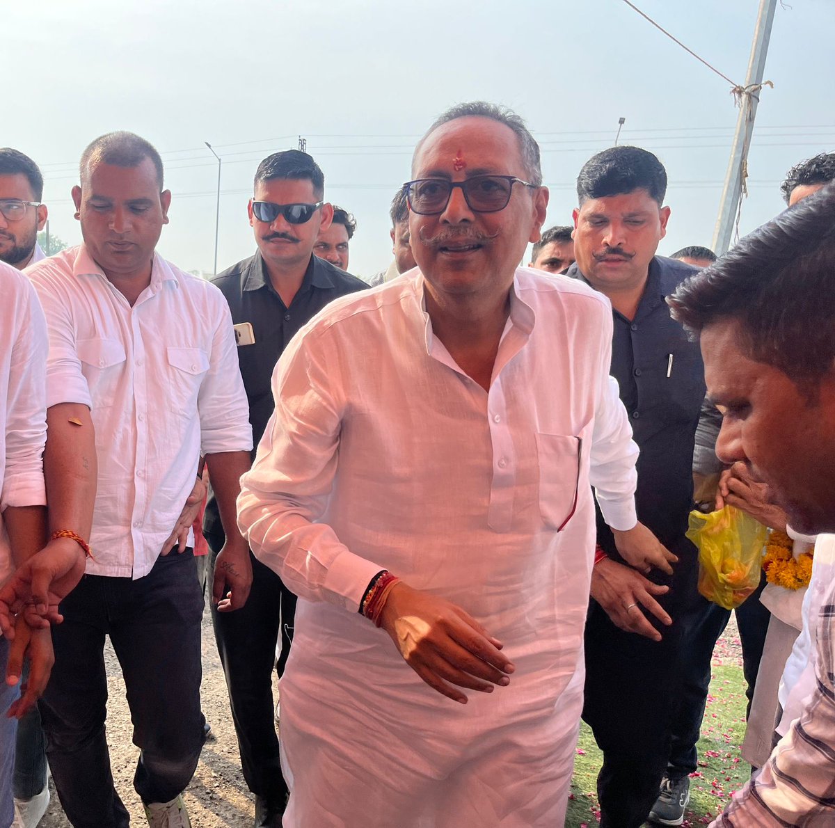 Deeg_Kumher's tweet photo. आप सभी लोगों का बहुत-बहुत धन्यवाद आभार आप यहां पधारे विश्वेंद्र सिंह
#HBD_MAHARAJ_SAHAB https://t.co/tizBhTMIxB