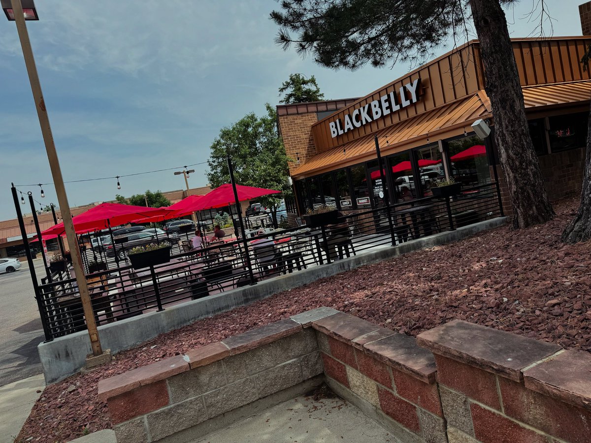 BBQ Sundays continues at the market with live music 🪕 adult beverages 🍹 delicious eats and frozen treats 🍡
Noon-3, every summer Sunday!

#blackbellyco #blackbellyboulder