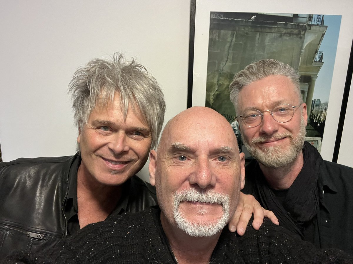 Love the music and humans behind it!
.
The long awaited tour return Downunder was worth every minute
.
<a href="/theteapartyband/">The Tea Party</a> <a href="/chatwood/">Stuart Chatwood</a> <a href="/Burrowsdrums/">Jeff Burrows 💙🇨🇦</a> <a href="/jeffmartin777/">Jeff Martin</a> 
#theteaparty #australiantour #wineandsong #winestothestars #melbourne #soldout #loyalfans