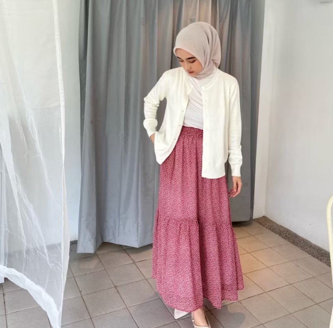 yourneeds0624's tweet photo. Yang ga sukanya model polosan inii bagus dipake sama jeans atau rok jugak 🤍

:: https://t.co/ooQsfbDUeI https://t.co/3Ynn8BRLyx