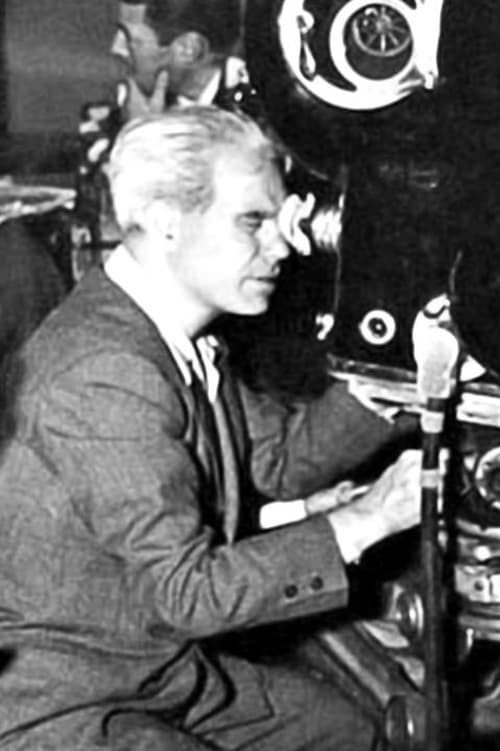 CTMillion's tweet photo. #NoirChecklist for #TheLocket:
-Multiple narrators
-Smoke cloud flashback
-Shadowy flashback
-Childhood flashback
-Painting flashback
-More flashbacks than Timothy Leary’s medical file
- Nick Musuraca bringing both chiaro AND scuro.
-Mitchum’s droopy eyelids! #TCMParty #NoirAlley https://t.co/rNPnHpxi1j