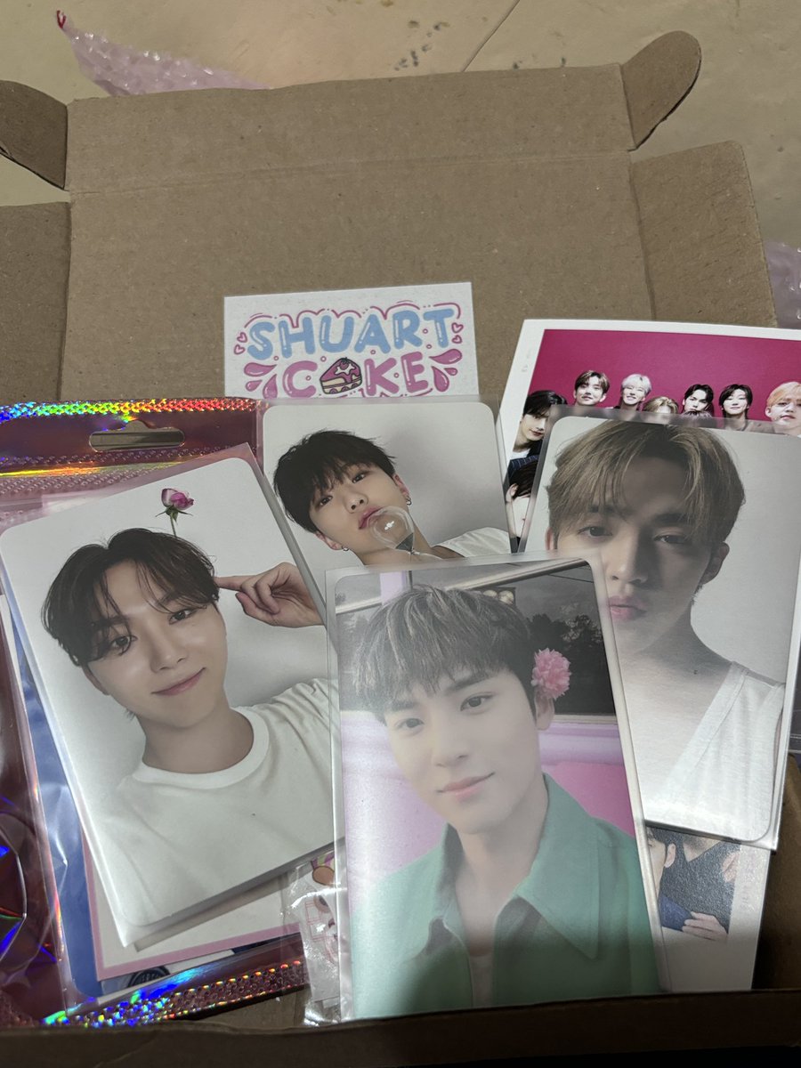 kmgyushi's tweet photo. thank you so much ate @shuartcake!! ilyyyy 😚#fromshuartcake https://t.co/Kpf8t12Uf7