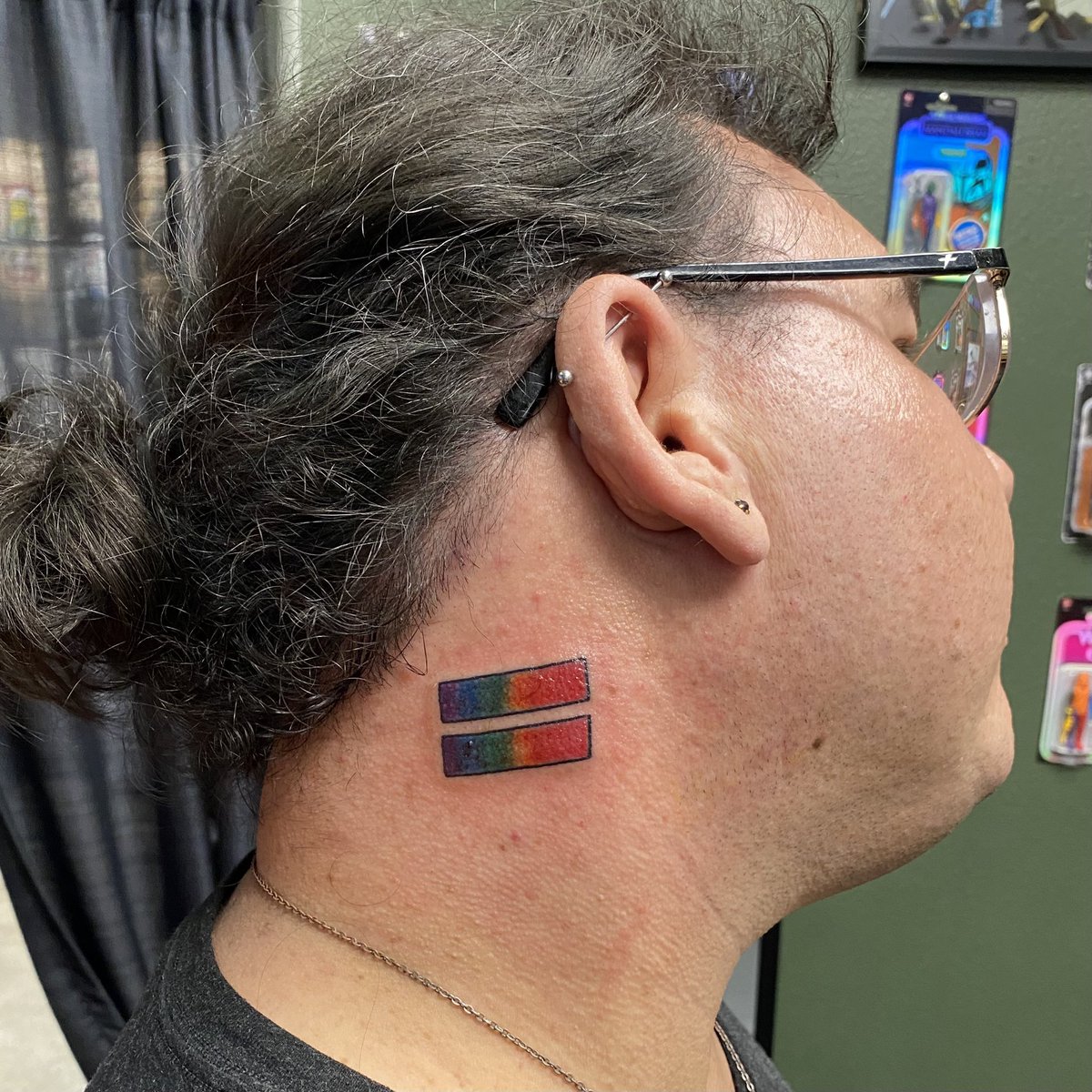 Here is my NEW “LGBT human rights” tattoo on my right side of my head! As a gay man; I’m expressing my homosexuality and support for human rights! As always, I’ve recorded the tattooing process of this and it will be up on my YouTube channel “It’s Matt’s View” pretty soon. 😎🏳️‍🌈
